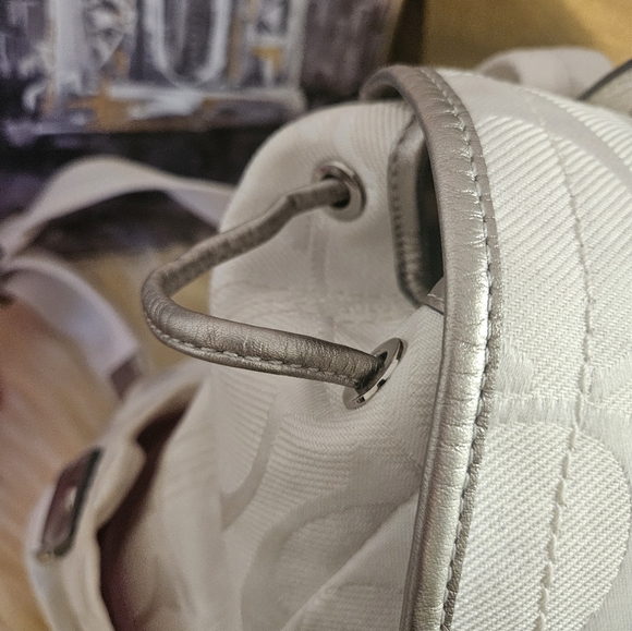 COACH KYRA DAISY White Signature Backpack F19715 - Picture 6 of 16